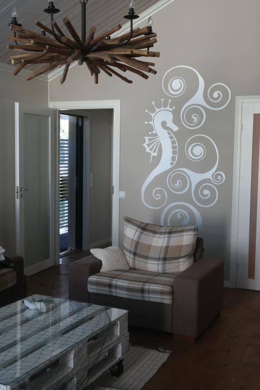 Villa Graniitti Virasoja Rum bild